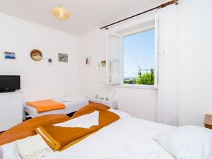 24057537-Ferienwohnung-2-Dubrovnik-300x225-3