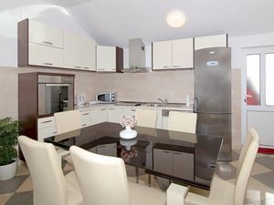 24057556-Ferienwohnung-5-Dubrovnik-300x225-4