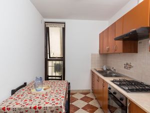 24057900-Ferienwohnung-4-Dubrovnik-300x225-4