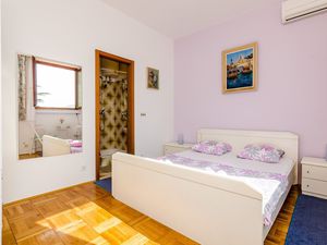 24058212-Ferienwohnung-2-Dubrovnik-300x225-3