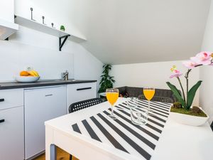 24058240-Ferienwohnung-4-Dubrovnik-300x225-2