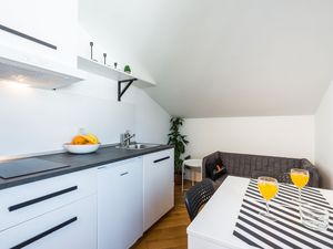 24058240-Ferienwohnung-4-Dubrovnik-300x225-5