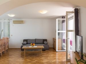 24058256-Ferienwohnung-6-Dubrovnik-300x225-4