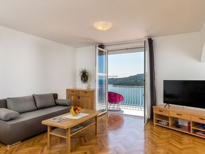 24058256-Ferienwohnung-6-Dubrovnik-300x225-5