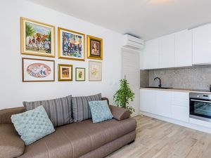 24058272-Ferienwohnung-4-Dubrovnik-300x225-1