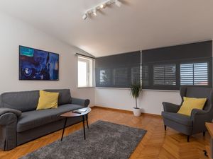 24058325-Ferienwohnung-4-Dubrovnik-300x225-3