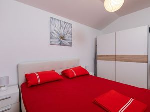 24058492-Ferienwohnung-6-Dubrovnik-300x225-3