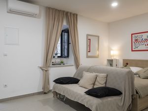 24058675-Ferienwohnung-2-Dubrovnik-300x225-4