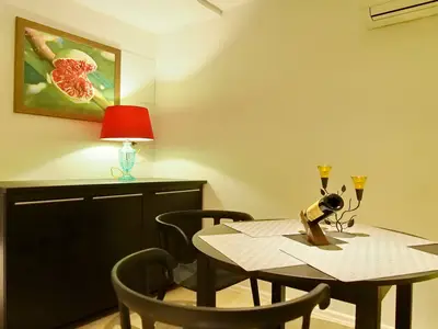 DiningRoom