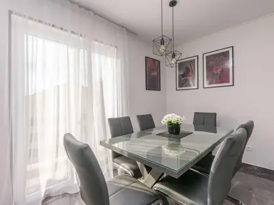 Ferienwohnung für 6 Personen (100 m²) in Duće 5/10