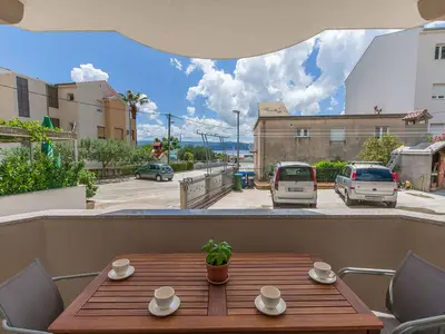 Ferienwohnung für 7 Personen (100 m²) in Duće 2/10