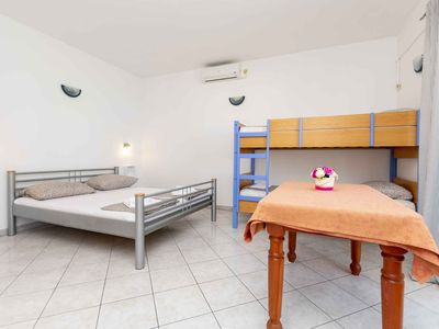 Ferienwohnung für 4 Personen (25 m²) in Duće 6/10