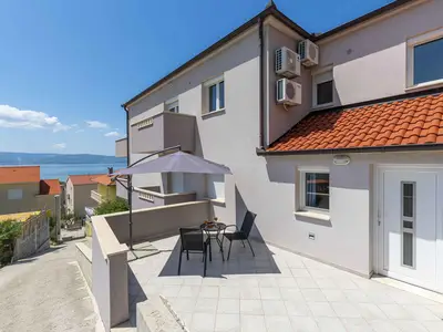 Ferienwohnung für 4 Personen (45 m²) in Duće 1/10