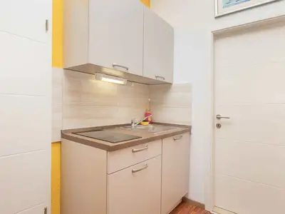 Ferienwohnung für 4 Personen (54 m²) in Duće 9/10