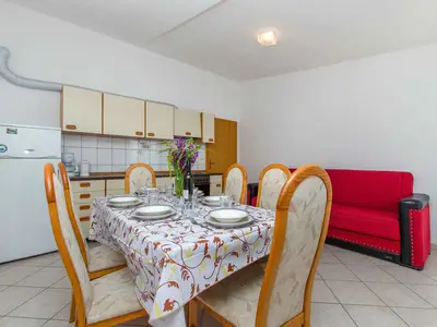 Ferienwohnung für 10 Personen (160 m²) in Duće 7/10