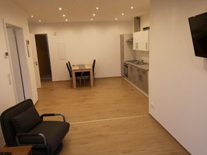 22511319-Ferienwohnung-4-Dülmen-300x225-5