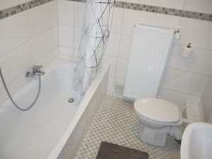 22293993-Ferienwohnung-6-Düren-300x225-5