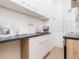 22365015-Ferienwohnung-3-Düsseldorf-300x225-5