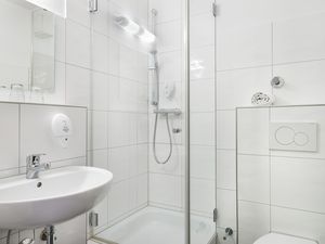 23199945-Ferienwohnung-2-Düsseldorf-300x225-3