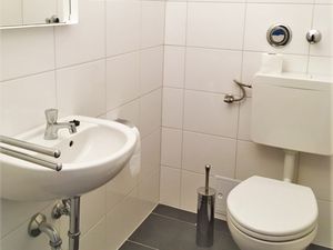 22496379-Ferienwohnung-7-Düsseldorf-300x225-5