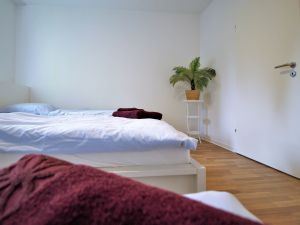 22509573-Ferienwohnung-8-Düsseldorf-300x225-1