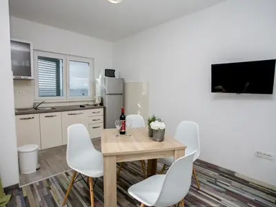 Ferienwohnung für 4 Personen in Jesenice 8/10