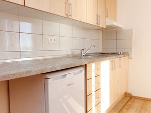 18689513-Ferienwohnung-3-Dugi Rat-300x225-3