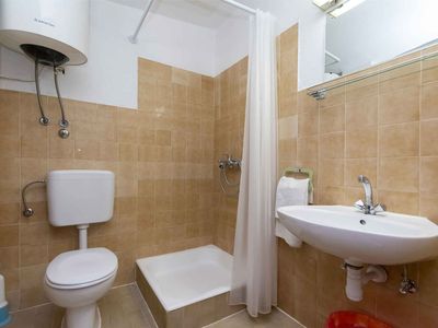 Ferienwohnung für 2 Personen (36 m²) in Dugi Rat 7/10