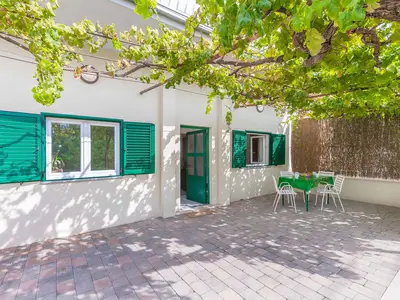 Ferienwohnung für 4 Personen (31 m²) in Duće 3/10