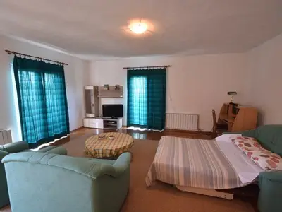 Ferienwohnung für 9 Personen in Jesenice 4/10