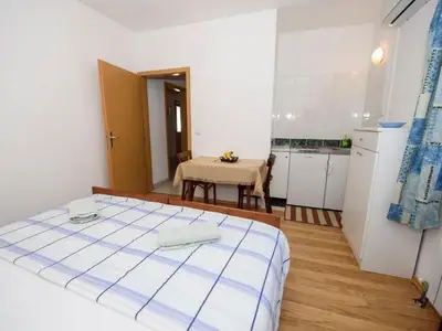 Ferienwohnung für 9 Personen in Jesenice 8/10
