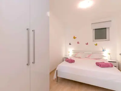 Ferienwohnung für 6 Personen (55 m²) in Dugi Rat 10/10