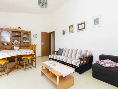 Ferienwohnung für 4 Personen (40 m²) in Dugi Rat 8/10