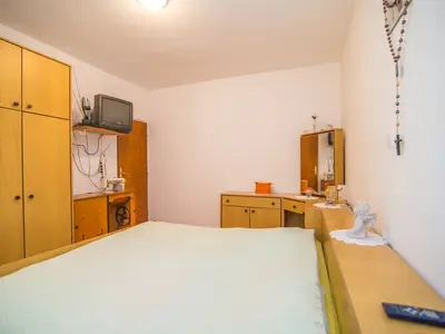 Ferienwohnung für 6 Personen (65 m²) in Dugi Rat 8/10