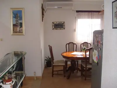 Ferienwohnung für 9 Personen (50 m²) in Dugi Rat 3/10