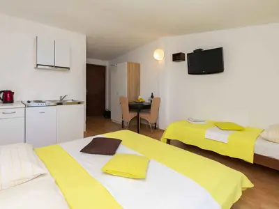Ferienwohnung für 3 Personen (36 m²) in Jesenice 5/10