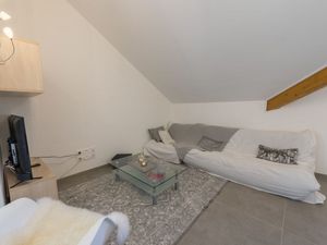 21989421-Ferienwohnung-4-Duingt-300x225-3