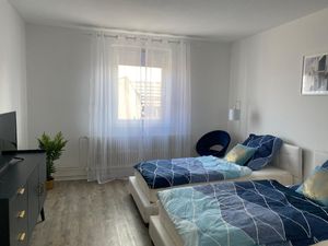 23353106-Ferienwohnung-5-Duisburg-300x225-1