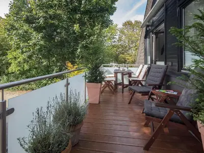Der SW-Balkon mit Beschattungsanlage