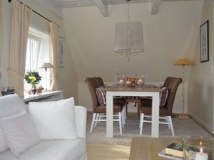 21707365-Ferienwohnung-3-Dunsum-300x225-3