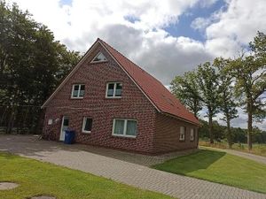 23566992-Ferienwohnung-5-Dunum-300x225-0