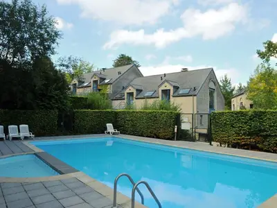 PoolOfHouse