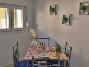 22954907-Ferienwohnung-4-Duće-300x225-2