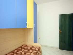 19128177-Ferienwohnung-4-Duće-300x225-5