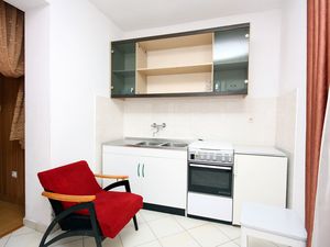 19125904-Ferienwohnung-4-Duće-300x225-2