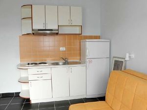 19286218-Ferienwohnung-0-Duće-300x225-3