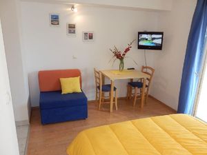 19286248-Ferienwohnung-0-Duće-300x225-4