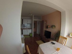 23335343-Ferienwohnung-4-Duće-300x225-5