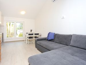 22407685-Ferienwohnung-4-Duće-300x225-3