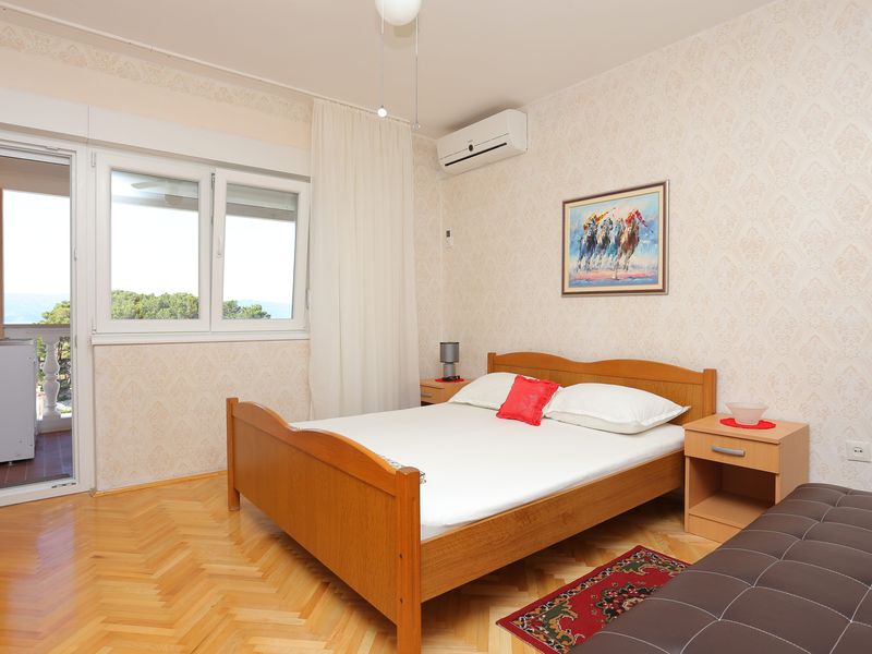 23675024-Ferienwohnung-5-Duće-800x600-2